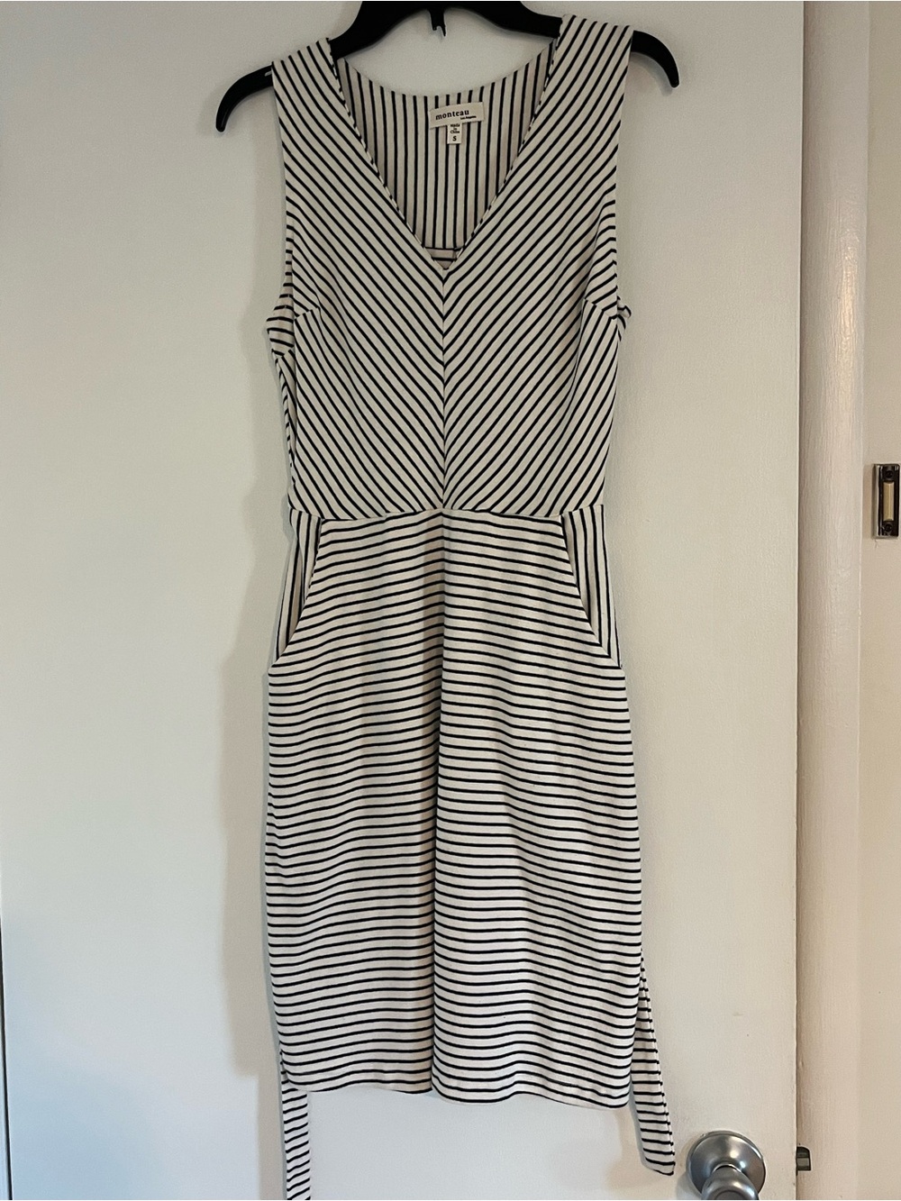 Monteau Sleeveless V-Neck Striped Belted Dress - White/Black Size Small - Picture 7 of 11